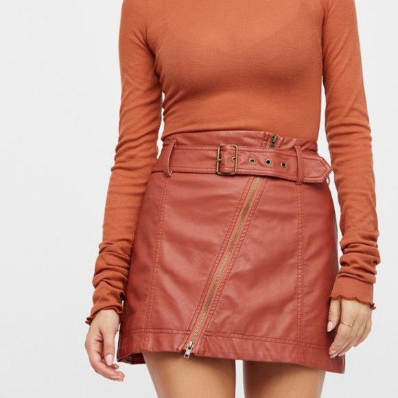 Free People Dresses & Skirts - Free People Feelin Fresh Faux Leather Mini Skirt Size 8 LIKE NEW